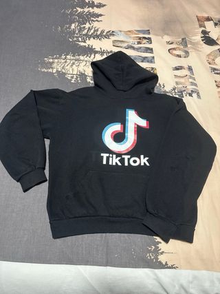 Sudaderas TikTok y K-Pop