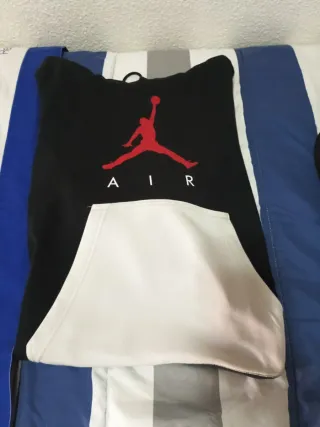 Sudadera Jordan Negra con Blanco