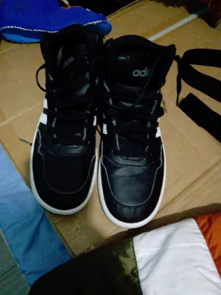 Zapatillas Adidas Altas Negras Blancas