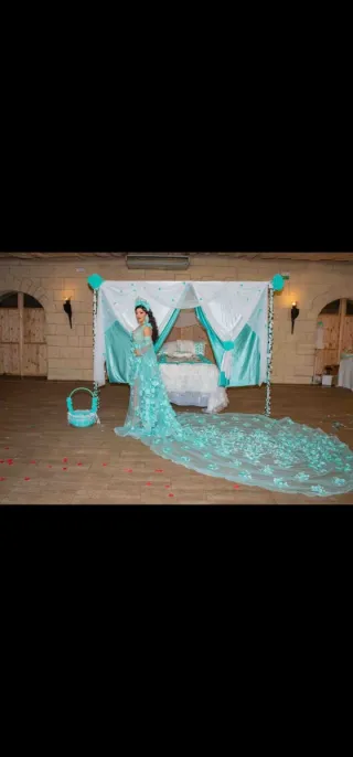 Abiti da festa e da sposa