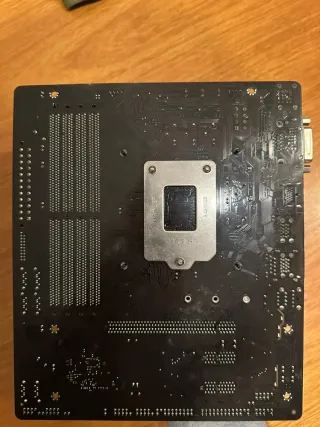 Placa Base Gigabyte GA-B250M-DS3H Itel I3-7100