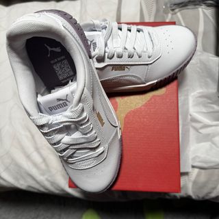 Zapatillas Puma Blancas y Moradas talla 38