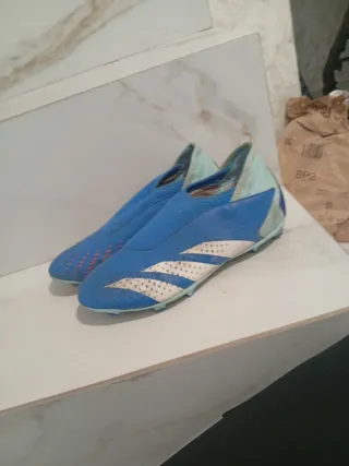 Botas de fútbol Adidas Predator Azules