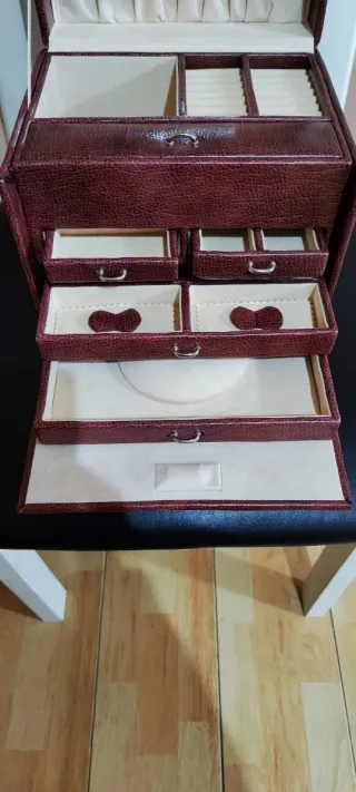 Joyero vintage de polipiel nuevo.