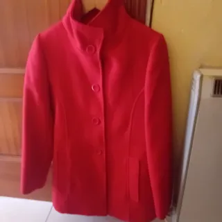 Abrigo señora rojo