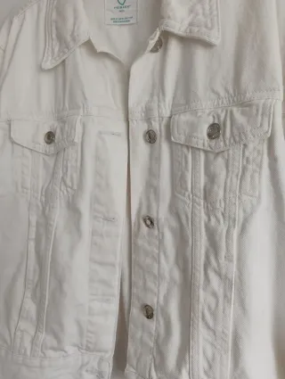 Cazadora vaquera blanca