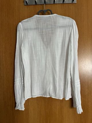 Blusa Zara blanca volantes y encaje