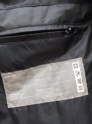 Chaqueta de moto invierno con forro interior.