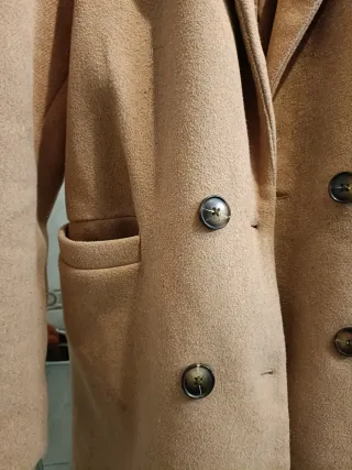 Abrigo paño beige doble botonadura