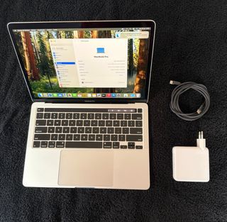 MacBook Pro 2020 i5 16GB RAM 1TB SSD