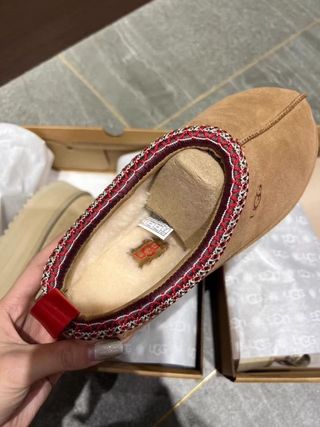 Stivali UGG senza tacco taglia 39