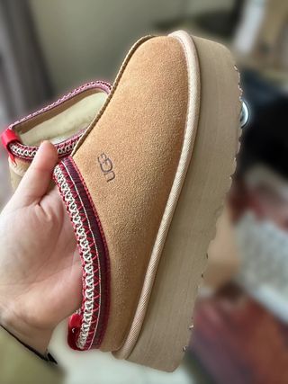 Stivali UGG senza tacco taglia 38 nuovi