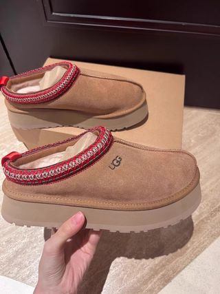 Stivali UGG senza tacco taglia 39