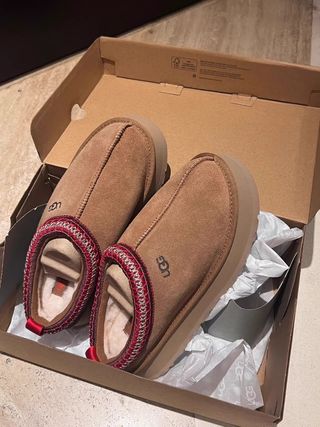 Stivali UGG senza tacco taglia 39