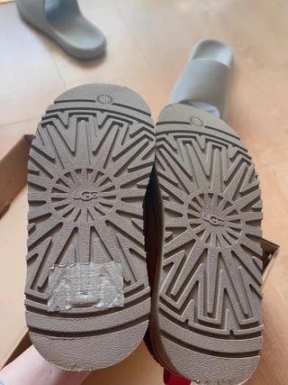 Stivali UGG Taglia 36 Marrone con Scatola