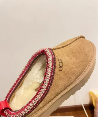 Stivali UGG invernali senza tacco taglia 36