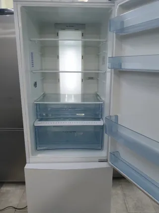 Nevera Haier 188x60cm A+ no Frost con Garantía