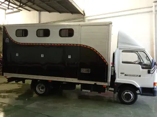 Nissan Cabstar 2002