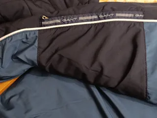 Chaqueta Gant acolchada azul Talla M