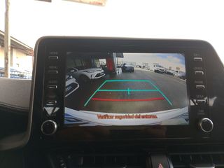 Toyota C-HR Hybrid Active