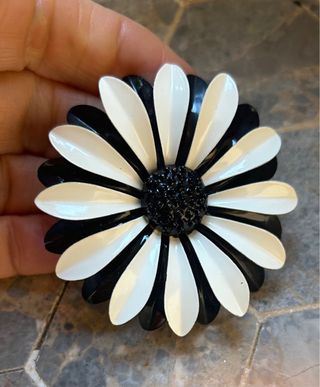 original American vintage enamel art brooch