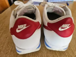 Zapatillas Nike Cortez Blancas y Rojas