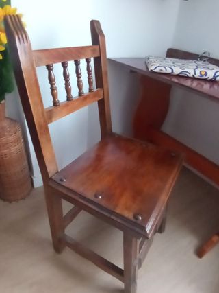 SILLA CASTELLANA ORIGINAL Y MESA ESCRITORIO MADERA