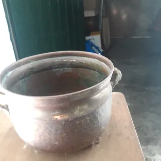 Fioriera in rame porta vasi