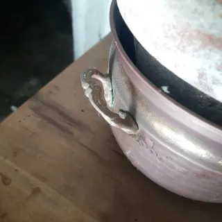 Fioriera in rame porta vasi