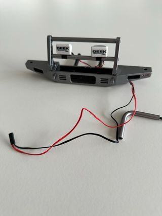 Parachoques delantero Traxxas Defender