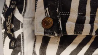 Pantalón estampado cebra