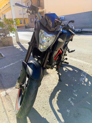 KSR 125cc Moto Negra Edición Limitada