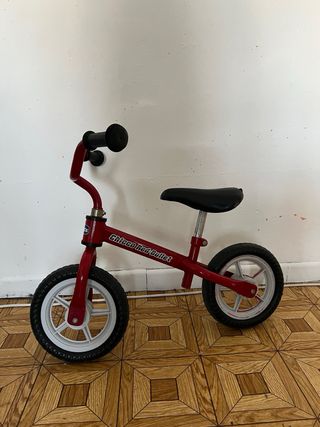 Bicicleta sin pedales roja Chicco Red Bullet
