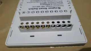 Interruptor WiFi Táctil 4x4 Tuya Smart Home