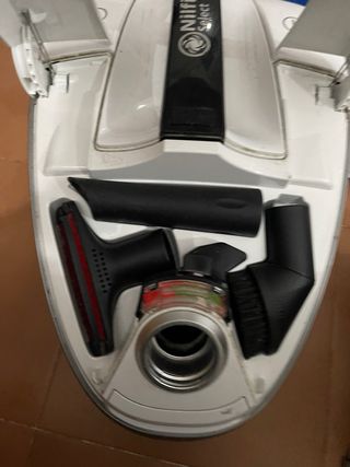 Aspiradora Nilfisk Select Blanca