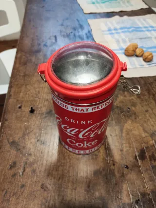 Bote Coca-Cola Rojo con Cierre hermético