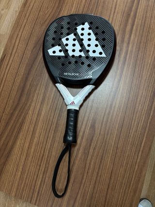 Pala Adidas Metalbone HRD+ Ale Galán 2024