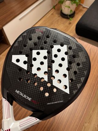 Pala Adidas Metalbone HRD+ Ale Galán 2024