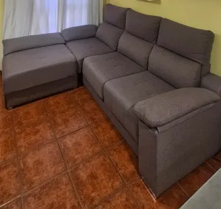 Sofá con asientos extensibles