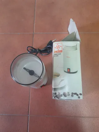 Molinillo de café eléctrico Kelner