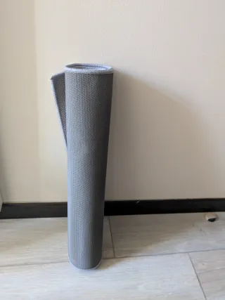 Esterilla de Yoga Gris Enrollada