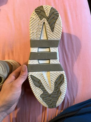 Adidas Gris y Blanco Tenis