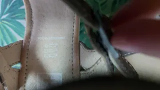 Sandalias de tacón beige y verdes talla 39