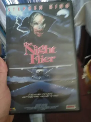 El Aviador Nocturno VHS Stephen King caja grande