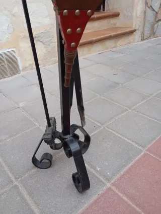 Conjunto de chimenea de metal negro