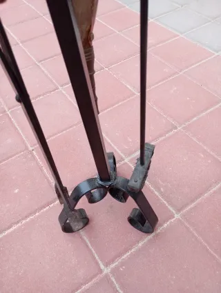 Conjunto de chimenea de metal negro