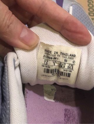 Zapatillas Nike Air gris, blanco y Plateadas