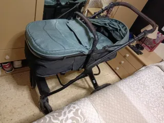 Carro de bebé y silla de coche