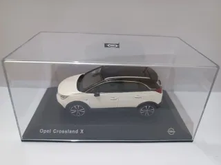 Maqueta Opel Crossland X escala 1/43 iScale