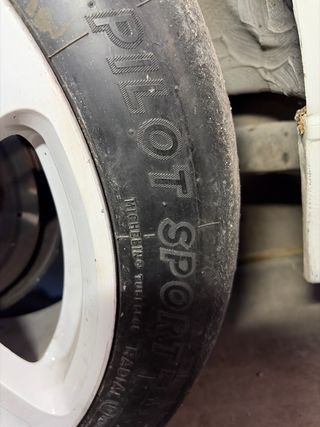 Neumático Michelin Competición 17